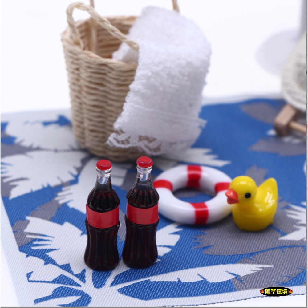 （11件套）迷你仿真 沙灘椅 海灘 造景 地毯 太陽傘 可樂 泳圈 吉他 竹籃 娃娃屋 袖珍 微縮 食玩 微景觀 模型-細節圖3