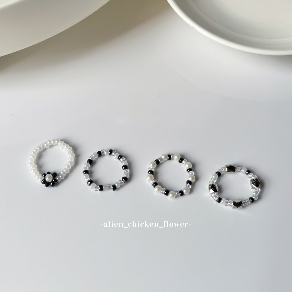 𝓐𝓬𝓯🍿外星家ㄟ串珠戒指·͜· 就是很純粹ㄉ黑白相間系列📓戒指·͜· 手工串珠·͜· 串珠戒指·͜· 戒指-細節圖2