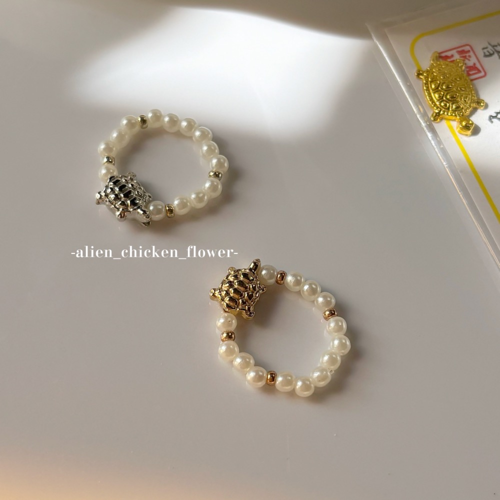 𝓐𝓬𝓯🍿外星家ㄟ串珠戒指·͜· 💰咬錢進來金銀龜🐢小戒指·͜· 手工串珠·͜· 串珠戒指·͜· 戒指·͜·-細節圖2