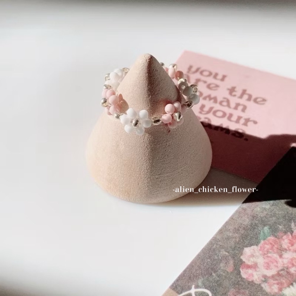 𝓐𝓬𝓯🍿外星家ㄟ串珠戒指·͜· 肉粉小花花🌷串珠戒指·͜· 手工串珠·͜· 串珠戒指·͜· 戒指·͜·-細節圖8