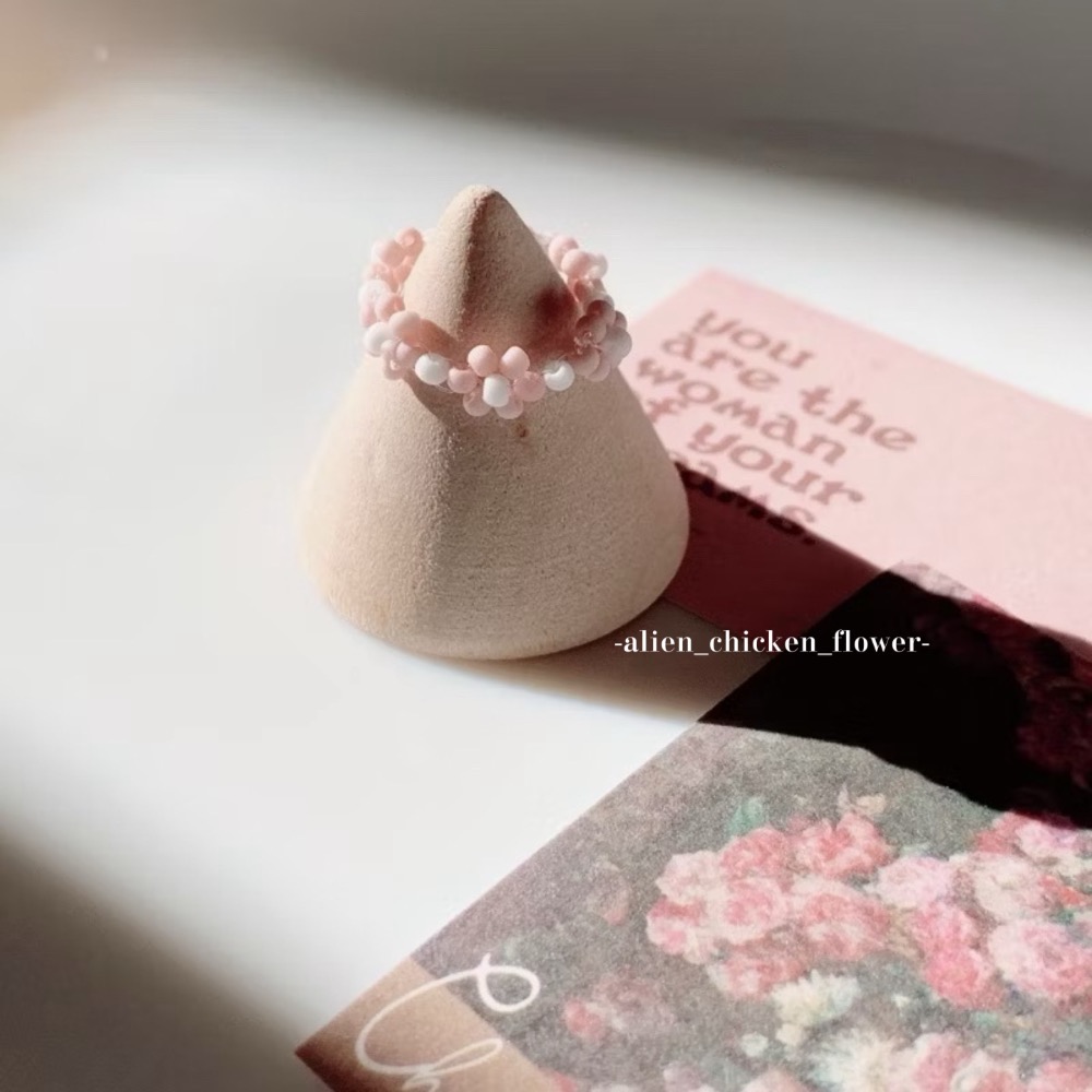 𝓐𝓬𝓯🍿外星家ㄟ串珠戒指·͜· 肉粉小花花🌷串珠戒指·͜· 手工串珠·͜· 串珠戒指·͜· 戒指·͜·-規格圖8