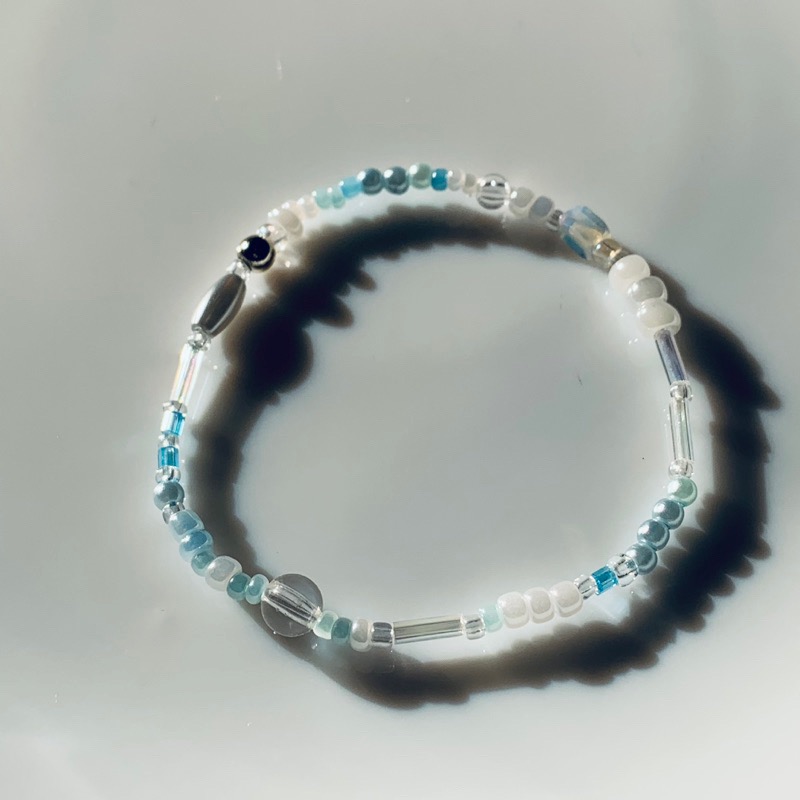 𝓐𝓬𝓯🍿外星家ㄟ串珠手鍊·͜· 淺藍漂漂銀雲白☁️·͜· 手工串珠·͜· 串珠手鍊·͜· 手鍊·͜· 手環-細節圖5