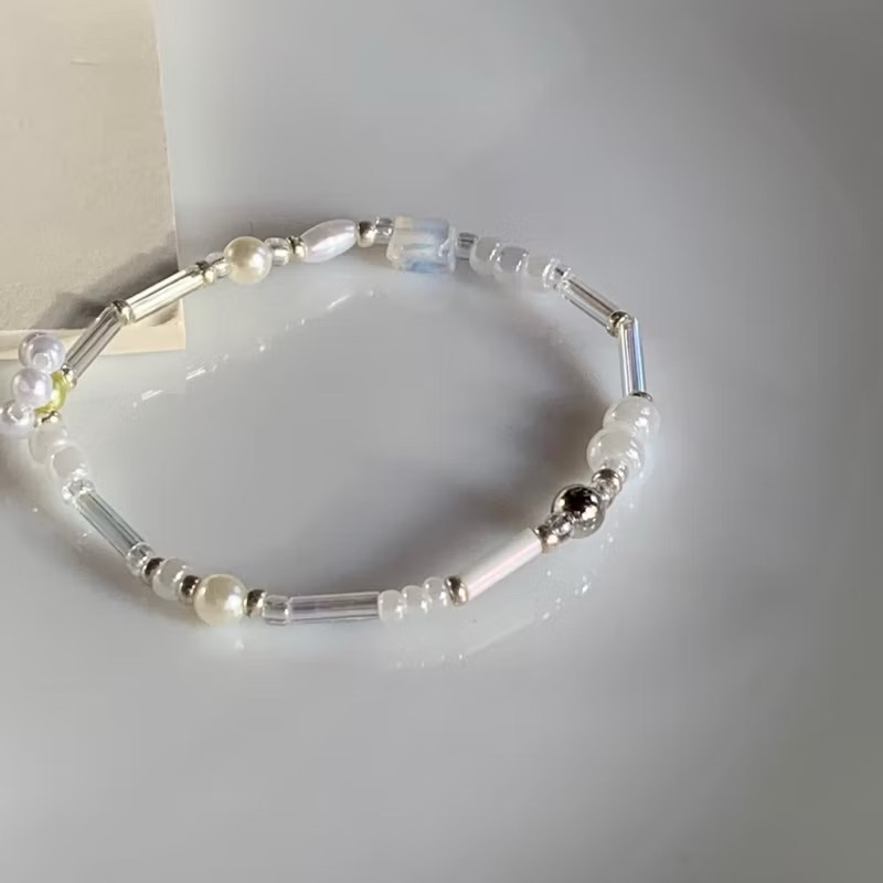 𝓐𝓬𝓯🍿外星家ㄟ串珠手鍊·͜·梨花色白氣質串珠手鍊✨🫧 ·͜· 手工串珠·͜· 串珠手鍊·͜· 手鍊·͜· 手-細節圖3