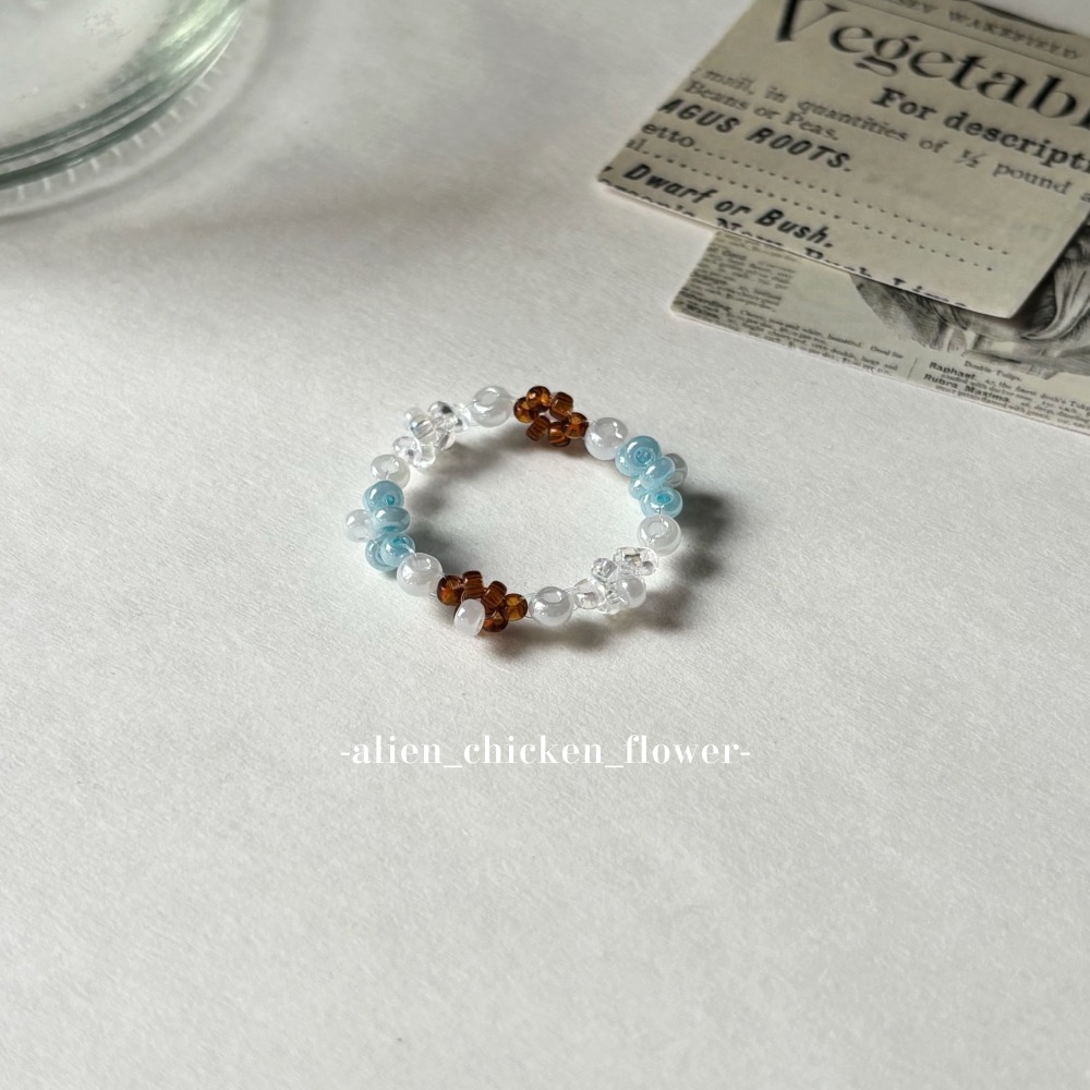 𝓐𝓬𝓯🍿外星家ㄟ串珠戒指·͜· 濃濃海鹽焦糖麵包🥐串珠花花戒指· 手工串珠·͜· 串珠戒指·͜· 小花戒指-細節圖7