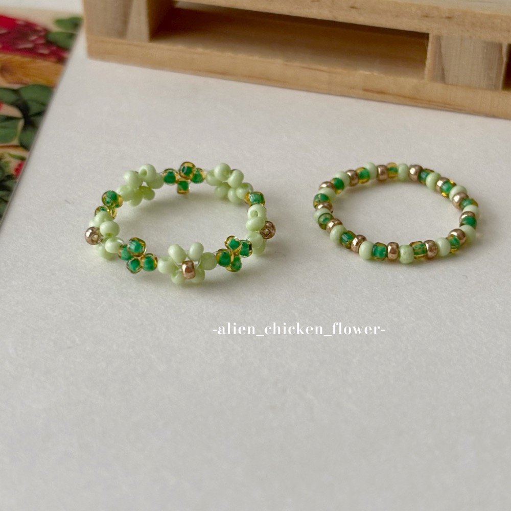 𝓐𝓬𝓯🍿外星家ㄟ串珠戒指·͜· 矮牆下ㄉ酢漿草☘️花花戒指系列· 手工串珠·͜· 串珠戒指·͜· 戒指·͜·-細節圖5