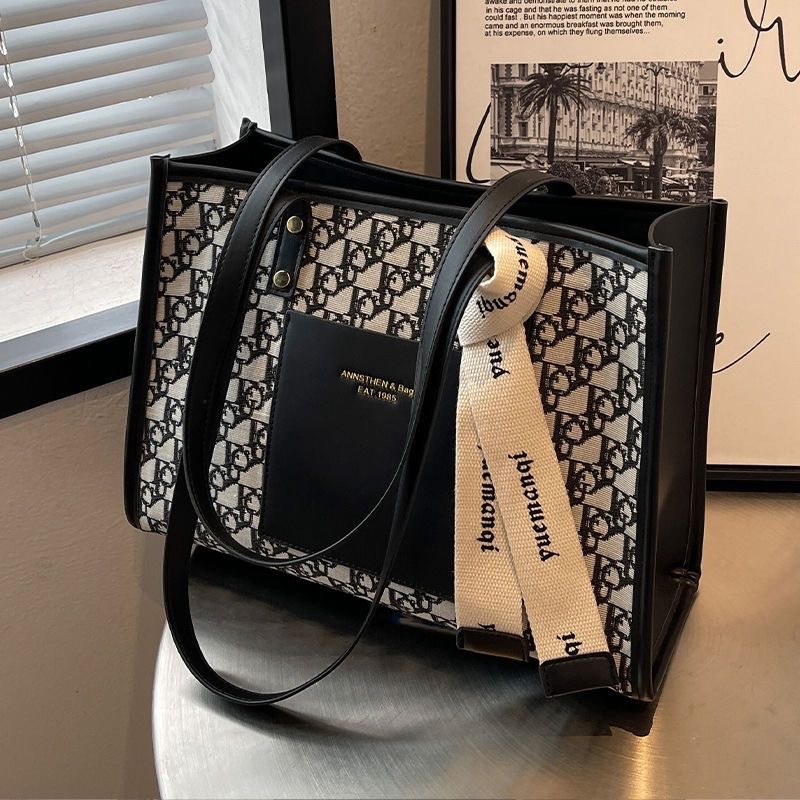 百搭質感托特包-細節圖3