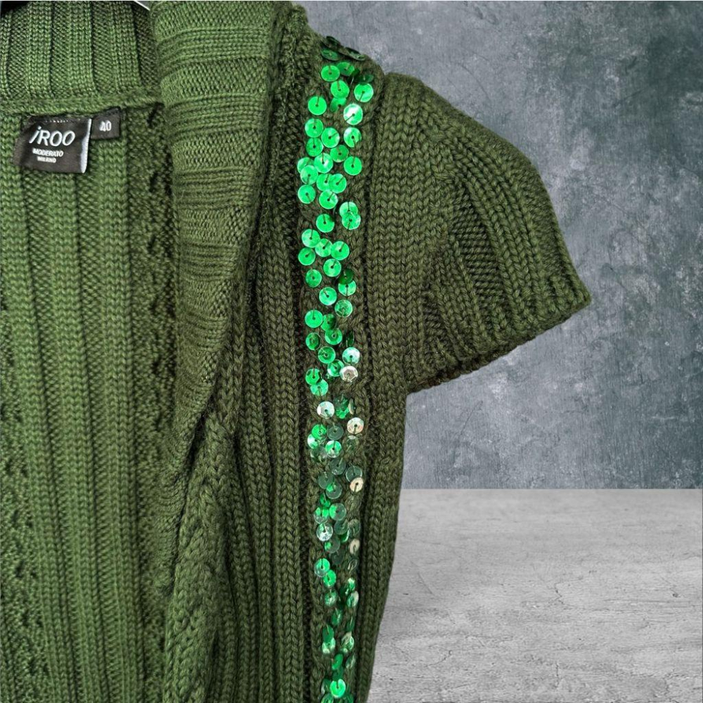 二手 IROO 墨綠 九成新 微厚彈性針織緹花翻領亮片開襟40號 短袖 上衣 VA1215﹝凡賽蘇﹞-細節圖2