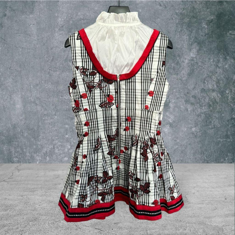 二手 ROLA DOLLS 白黑紅 九成五 新 彈性尼龍格紋刺繡花蘿莉蓬裙M號 無袖 洋裝 VA1108﹝凡賽蘇﹞-細節圖4