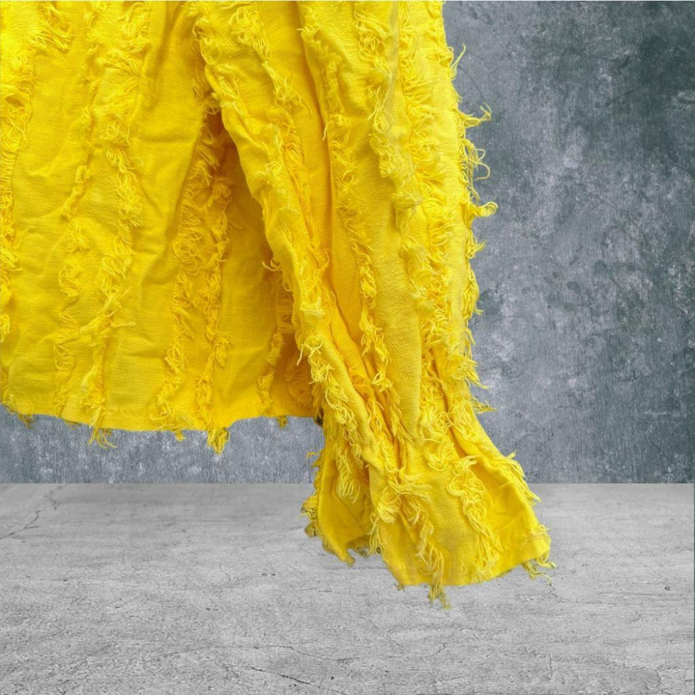 二手 CAT QUEEN 黃 九成五新 棉麻鬚邊造型後單扣喇叭袖口鬆緊帶 長袖 上衣 VA1031﹝凡賽蘇﹞-細節圖2