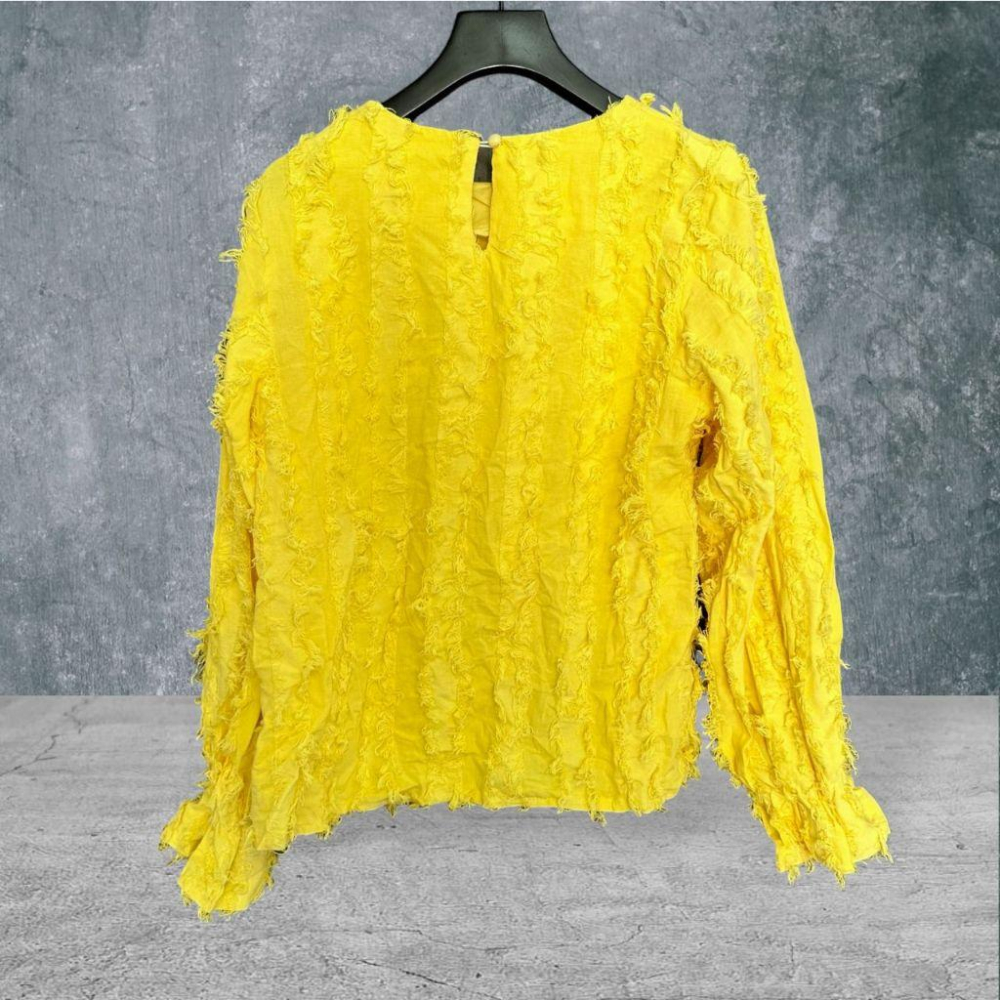 二手 CAT QUEEN 黃 九成五新 棉麻鬚邊造型後單扣喇叭袖口鬆緊帶 長袖 上衣 VA1031﹝凡賽蘇﹞-細節圖4