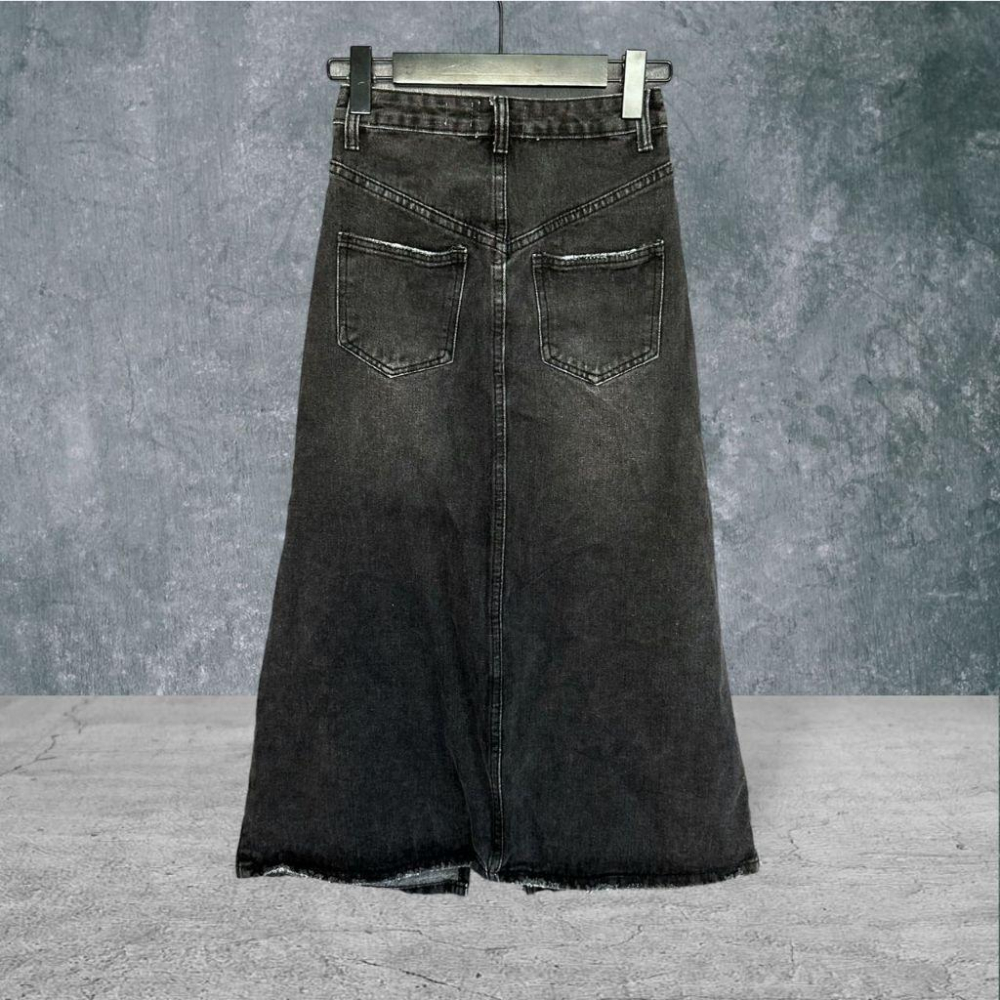 二手 FSY 韓國製 黑 九成三新 復古水洗高磅數版型挺前開岔M號 牛仔 長裙 VA1031﹝凡賽蘇﹞-細節圖3