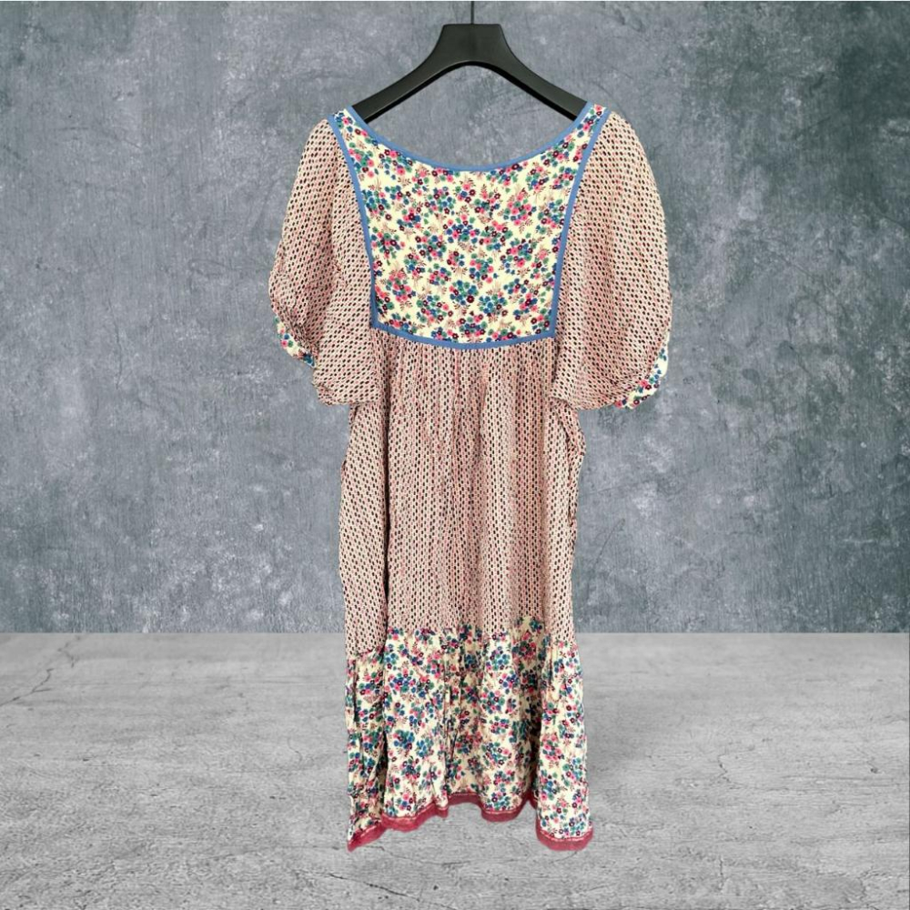 二手 Pou dou dou日本製 粉紅 九成新 復古棉麻V領綁繩蓬袖碎花裙擺娃娃裝 短袖 洋裝 VA508 ﹝凡賽蘇﹞-細節圖3