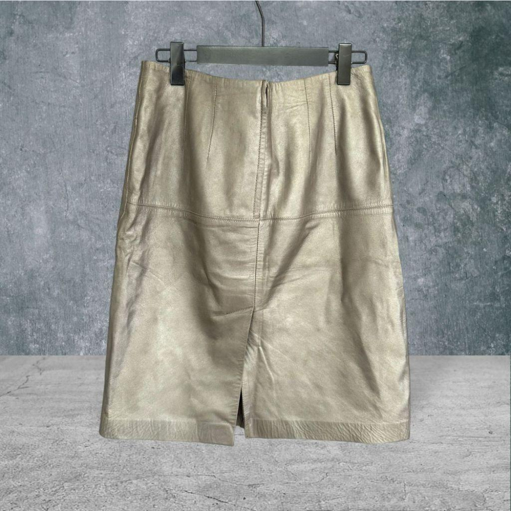 二手 福利品 菲力雅 銀 大碼可 皮革包臀窄裙後開衩 長裙 VA1027﹝凡賽蘇﹞-細節圖3