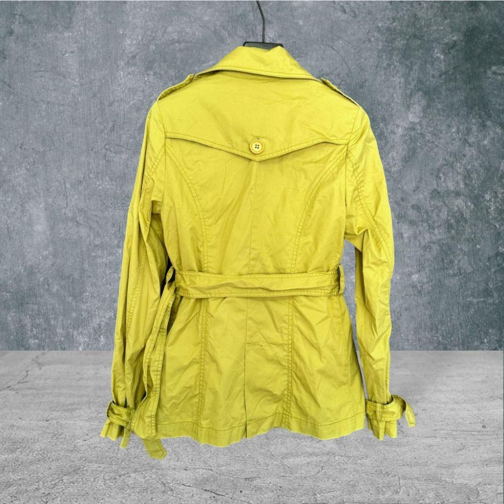 二手 OZOC 芥末黃綠 棉麻西裝領雙排三扣鋪棉內膽可拆38號 外套 大衣 VA1023﹝凡賽蘇﹞-細節圖4