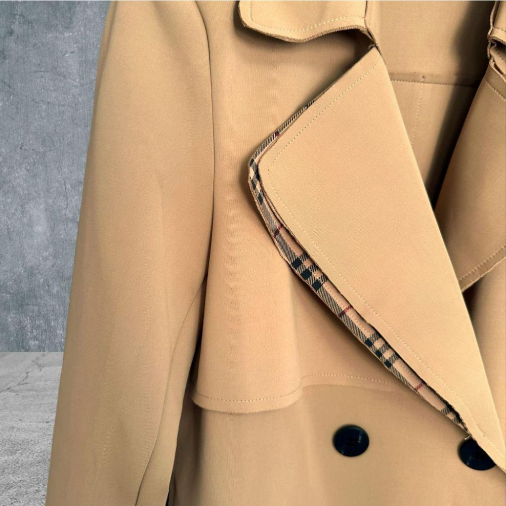 二手 J.YING 焦糖咖 九成八新大碼可 彈性纖維太空厚棉雙排釦後開衩XL號 外套 大衣 VA1023﹝凡賽蘇﹞-細節圖2