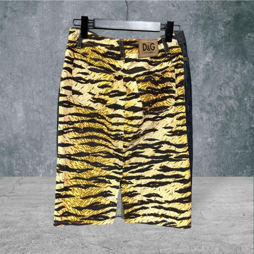 二手 D&G 義大利製 藍黃 九成三新 低腰原色單寧虎紋後開衩狂野獵裝44號 牛仔 短裙 VA1004﹝凡賽蘇﹞-細節圖4