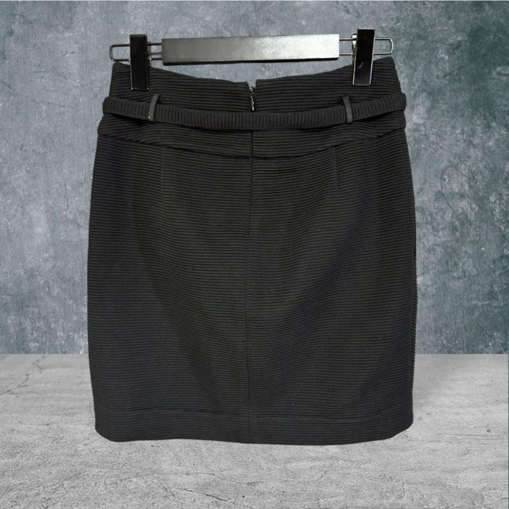 二手 IROO 黑 九成五新 壓褶棉麻造型花苞裙附蝴蝶結腰帶36號 短裙 VA926﹝凡賽蘇﹞-細節圖3