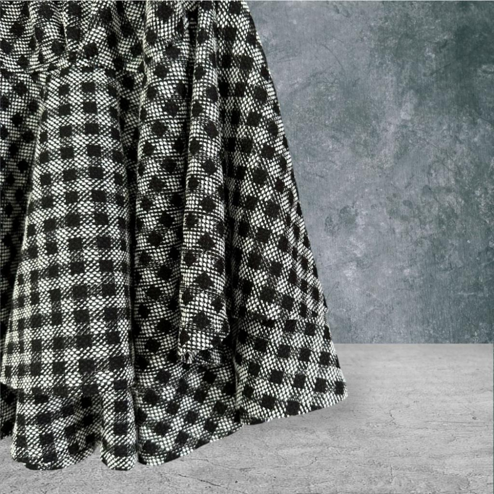 二手 étoile 黑白 九成五新 彈性棉麻毛呢千鳥格繞頸美背V領垂墜蓬裙 無袖 洋裝 VA910﹝凡賽蘇﹞-細節圖4