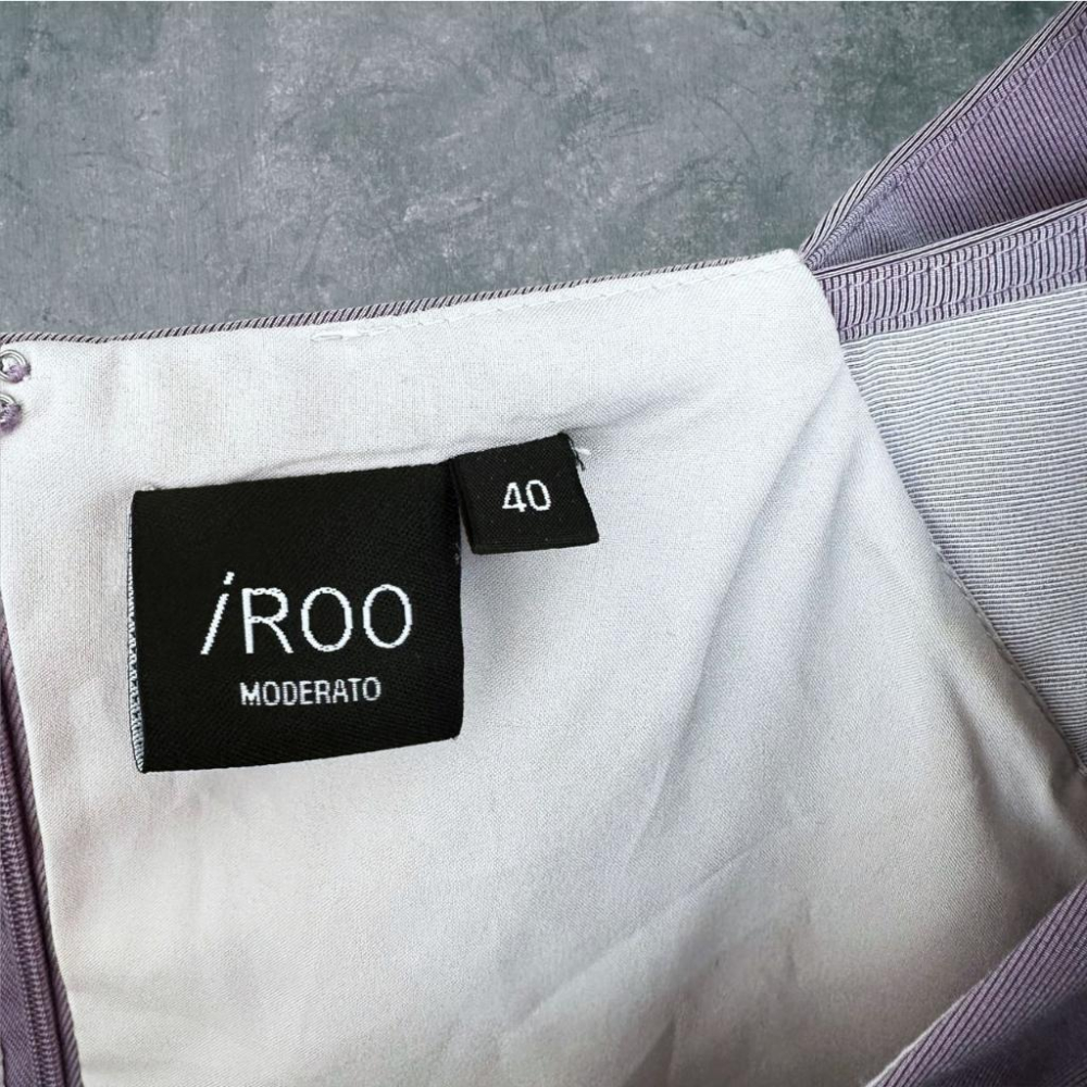 二手 IROO 藕灰紫 光澤尼龍挺布蝴蝶結領口車線版型40號 短袖 洋裝 VA809﹝凡賽蘇﹞-細節圖3