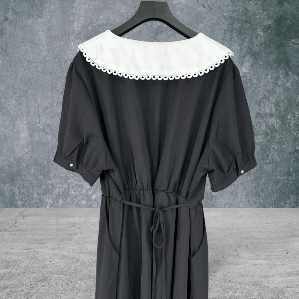 二手 Puffs韓國品牌 大碼可哥德式大領蓬袖彈性腰圍長洋 禁慾修道院十三號星期五 短袖 洋裝 VA512 ﹝凡賽蘇﹞-細節圖3