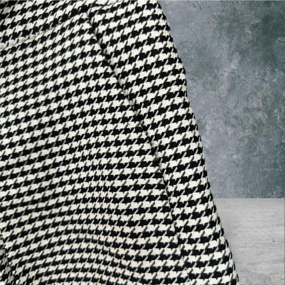 二手 IROO 黑白 棉麻織紋千鳥格壓褶造型40號 短褲 VA719﹝凡賽蘇﹞-細節圖2