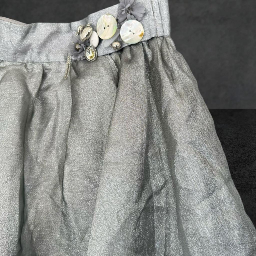 二手 abula 銀 銀蔥歐根紗寶石珠花貝殼造型腰飾 短裙 VA708﹝凡賽蘇﹞-細節圖2