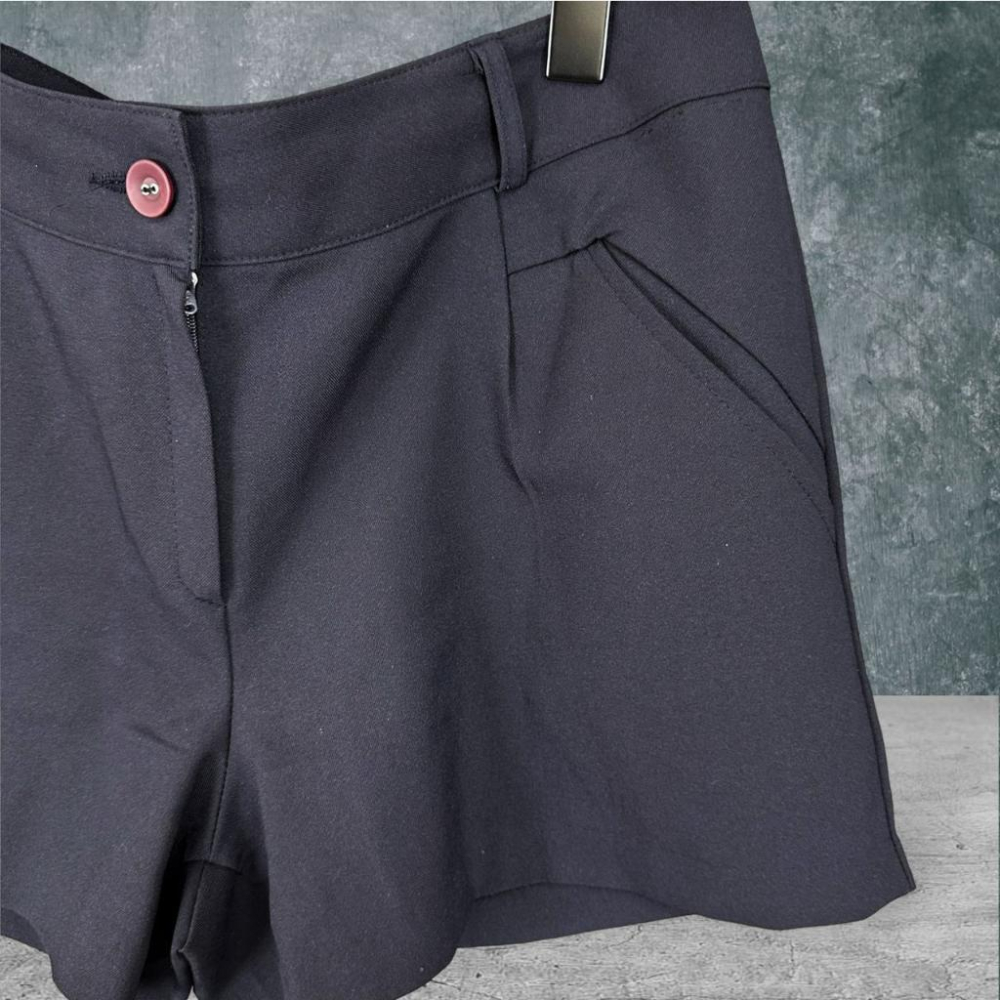 二手 SSUNNY 韓國製 黑 彈性西裝布兩側口袋 短褲 VA708﹝凡賽蘇﹞-細節圖2