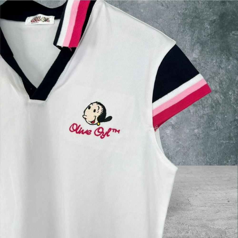 二手 Olive Oyl 白色 棉質V領彩色造型螺紋刺繡奧莉薇T恤 短袖 上衣 VA521 ﹝凡賽蘇﹞-細節圖2