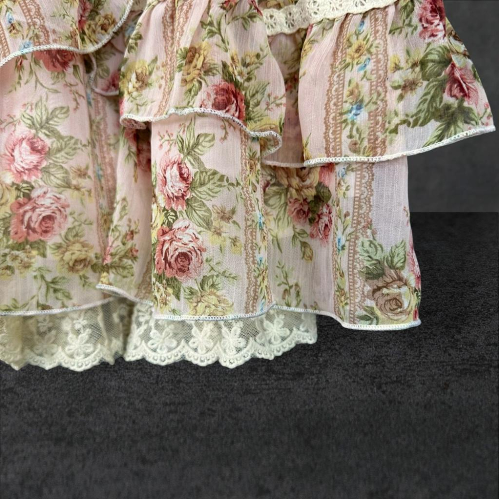 二手 LISA 粉紅 雪紡碎花玫瑰細肩帶蓬裙蘿莉塔 無袖 洋裝 VA703﹝凡賽蘇﹞-細節圖3