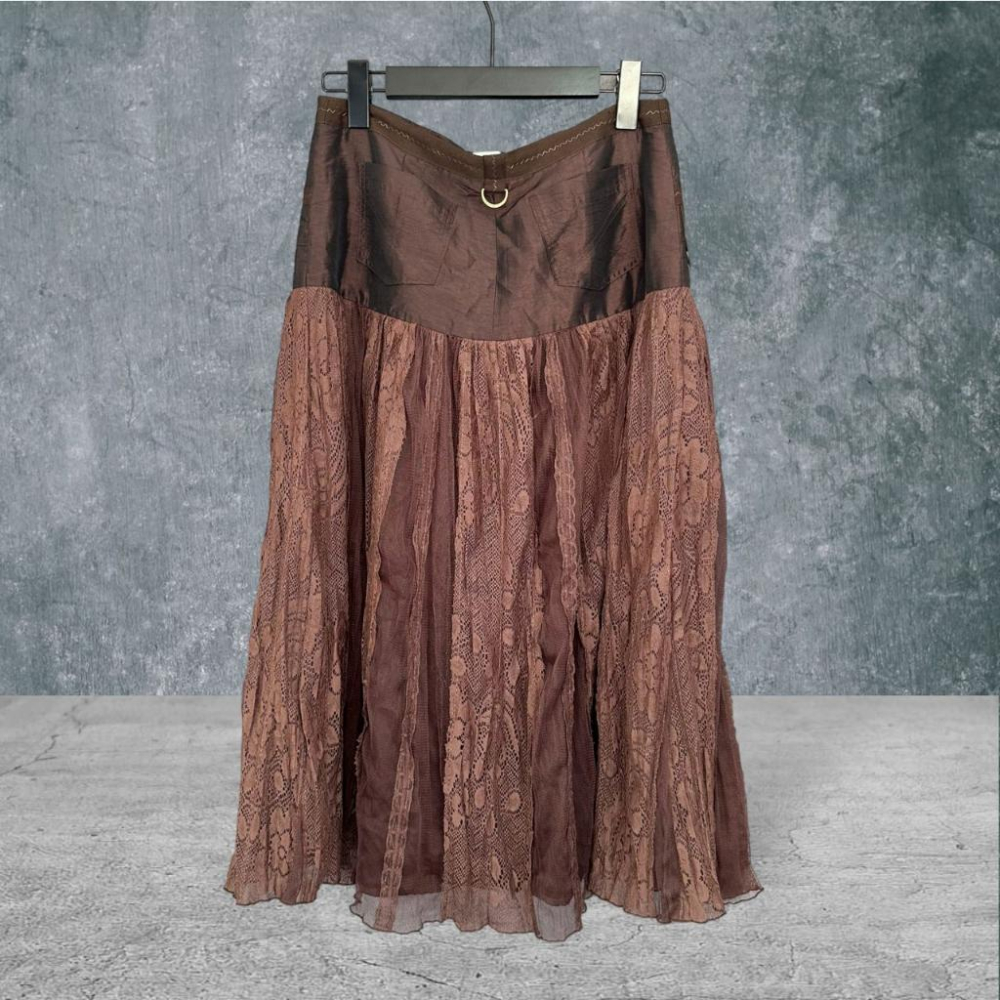 二手 MOMENTODY 咖啡 光澤緞面拼接蕾絲拉鍊上下開衩後口袋 長裙 VA703 ﹝凡賽蘇﹞-細節圖4
