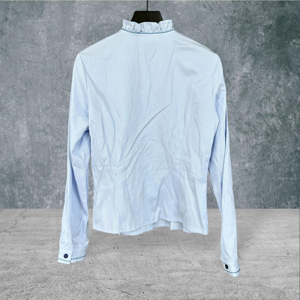二手 PIEROPACCO 水藍 光澤質感線條布紋木耳邊造型領修身 氣質典雅正式甜美 長袖 襯衫 VA524 ﹝凡賽蘇﹞-細節圖3