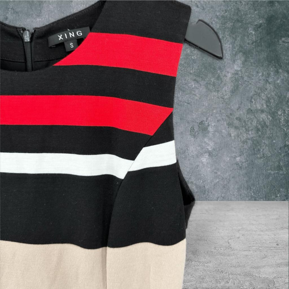 二手 XING 紅黑 高質感棉質復古美式條紋蓬裙 法式溫柔赫本風夏日海灘渡假 無袖洋裝 VA512 ﹝凡賽蘇﹞-細節圖2