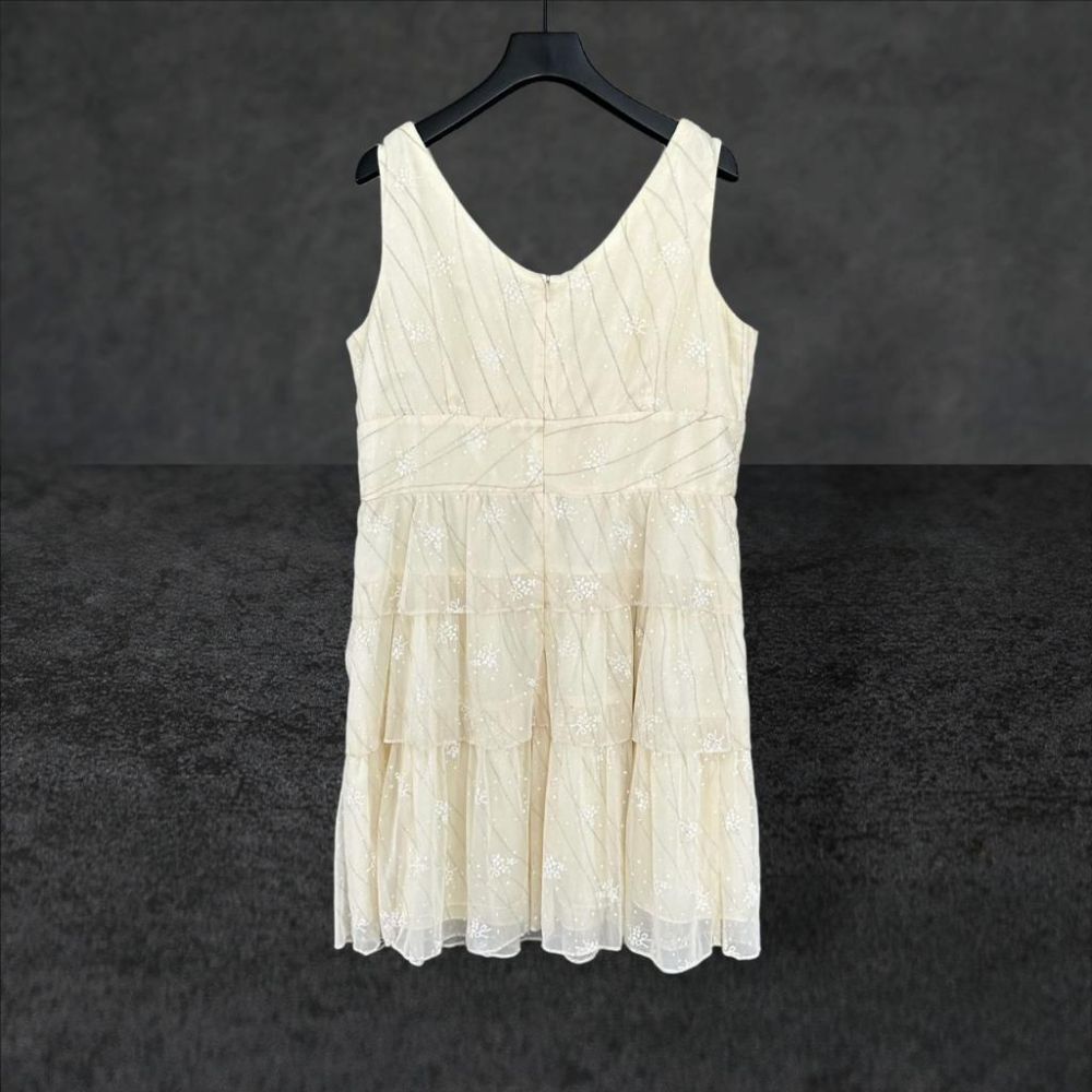 二手 LOVE FIELD 米白 網紗銀線印花V領層次裙擺 無袖 洋裝 VA505 ﹝凡賽蘇﹞-細節圖3