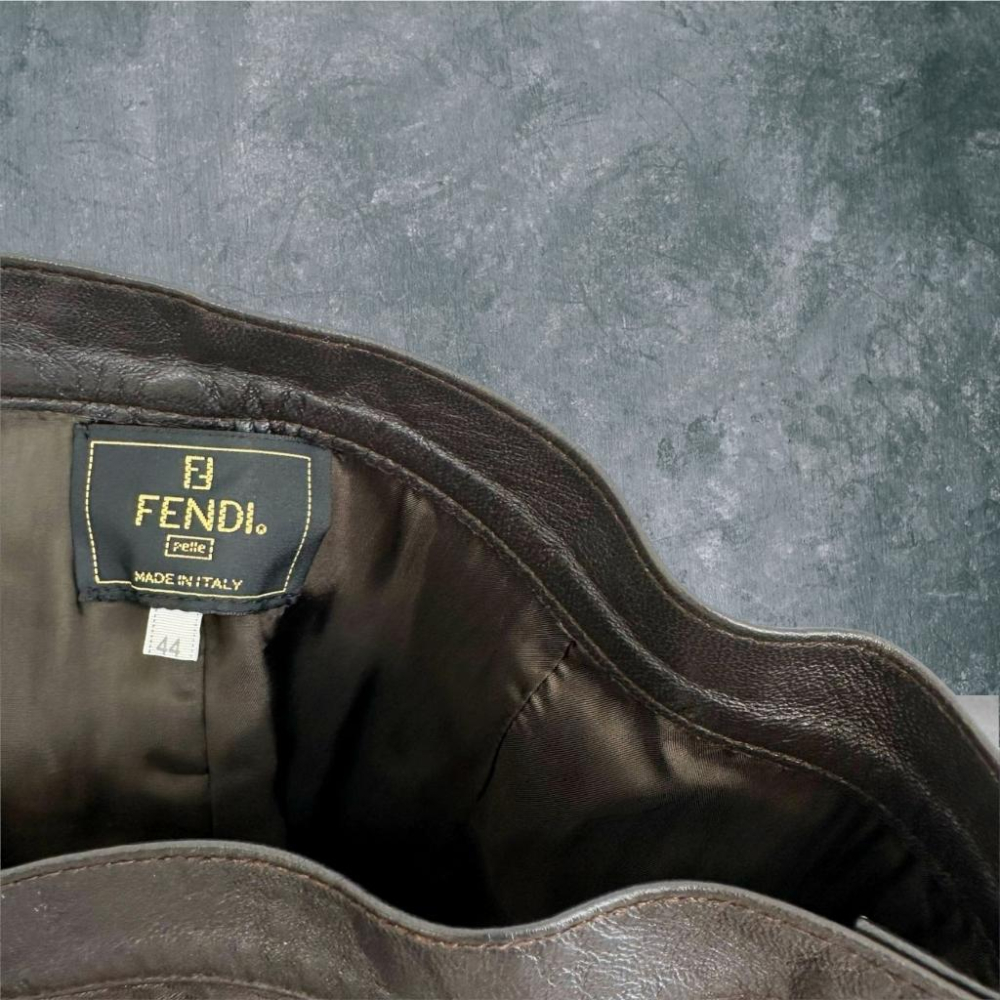 二手 義大利製 FENDI 咖啡色 類帆布 略硬挺 拼接 真皮 高腰 27 短裙 VAE1226 ﹝凡賽蘇﹞-細節圖4