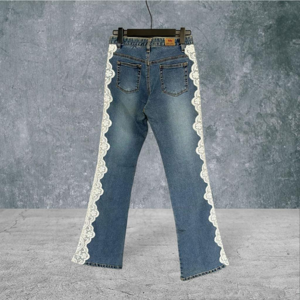 二手 V6R JEANS 藍色 側邊銀線蕾絲透膚性感 彈性顯瘦小喇叭 牛仔 丹寧 長褲 VA422 ﹝凡賽蘇﹞-細節圖3