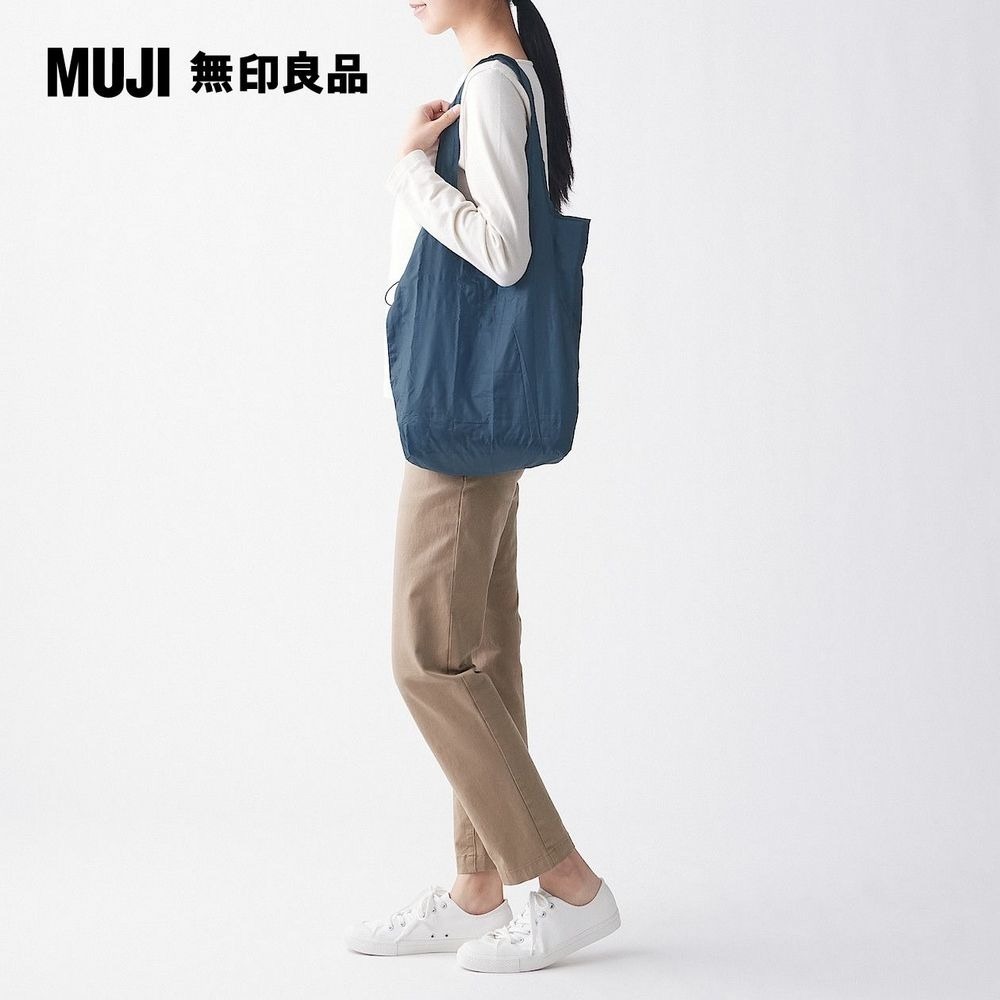 【預購】日本 MUJI 無印良品 尼龍廣口購物袋 / 尼龍肩背購物袋（墨灰/深藍）-細節圖11