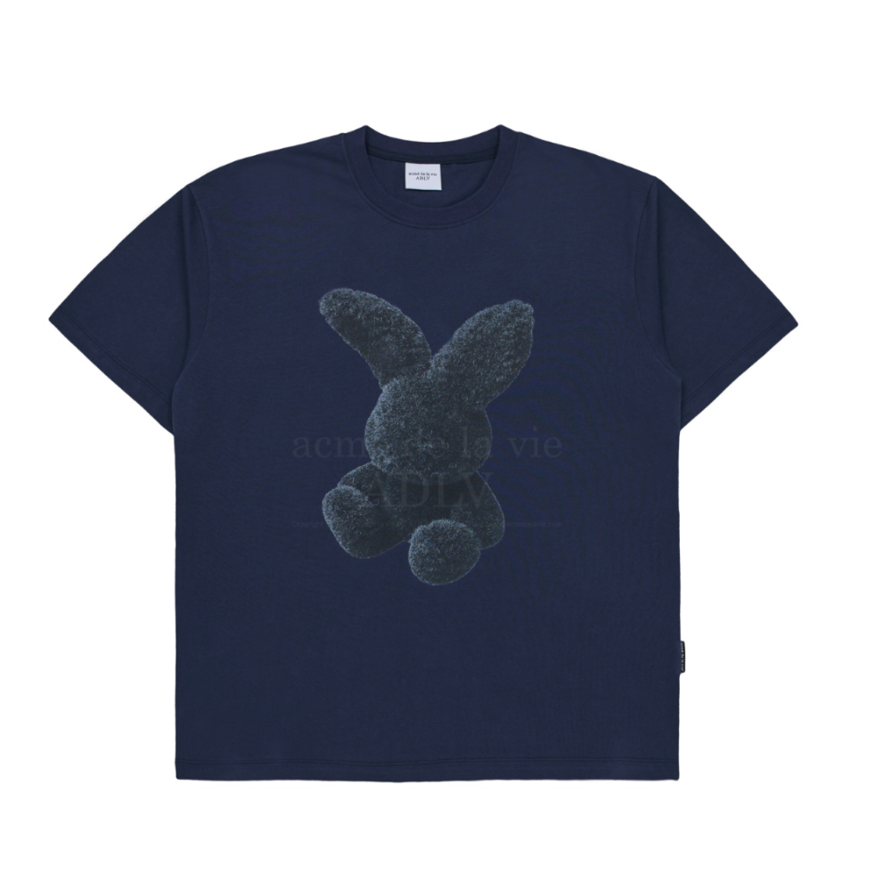 現貨 韓國 LE SSERAFIM 許允真 著用 ADLV  FUZZY RABBIT 小白兔短 TEE-細節圖10