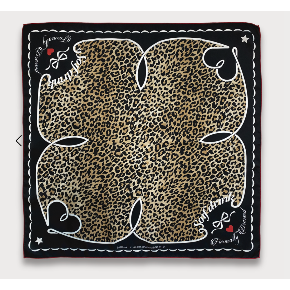 🇰🇷 韓國IVE REI 著用SOIF drink 豹紋蝴蝶結絲巾-規格圖11