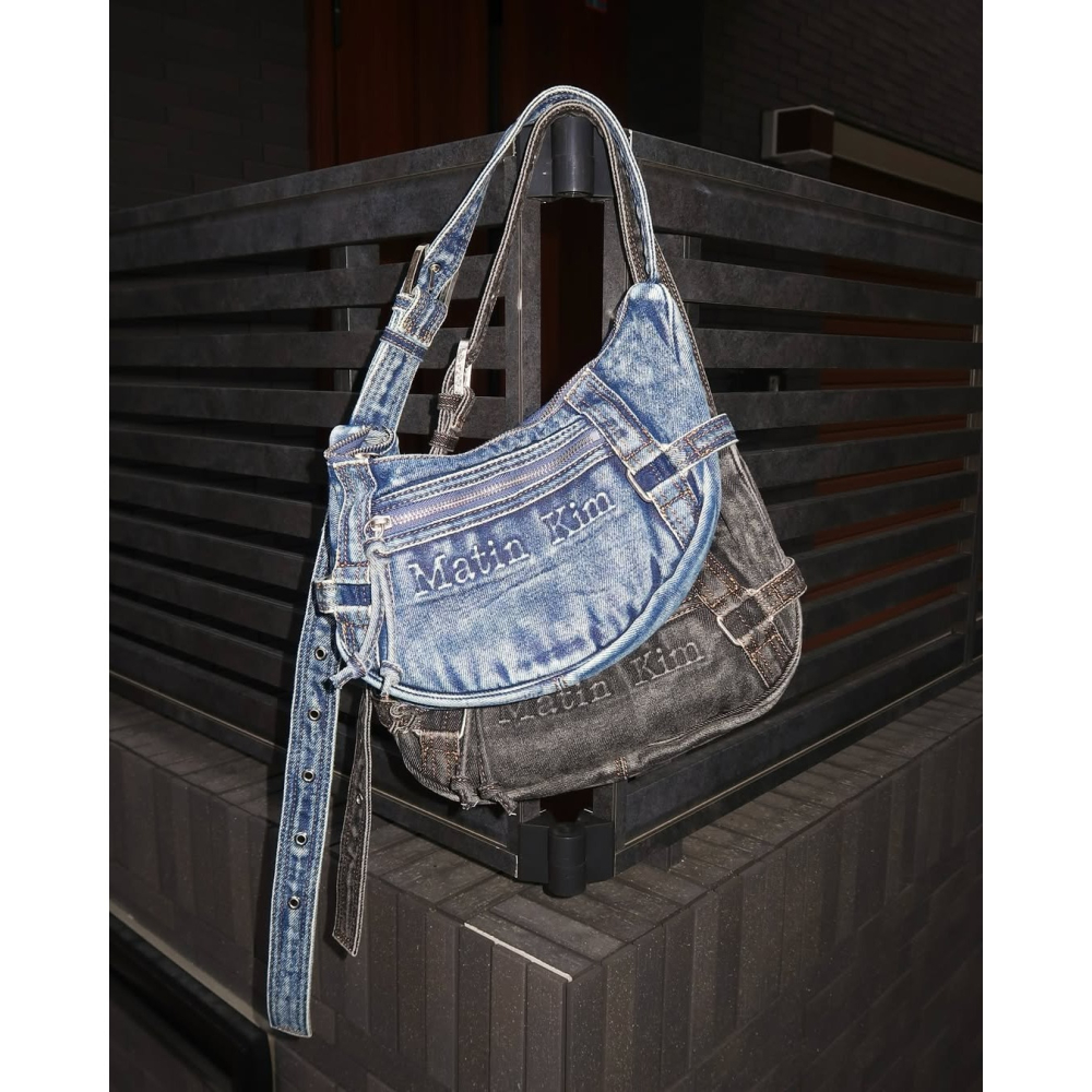 🇰🇷 韓國同步上新 Matin Kim 夏季最新款 牛仔 立體Logo 肩背包 & 半月包-細節圖2