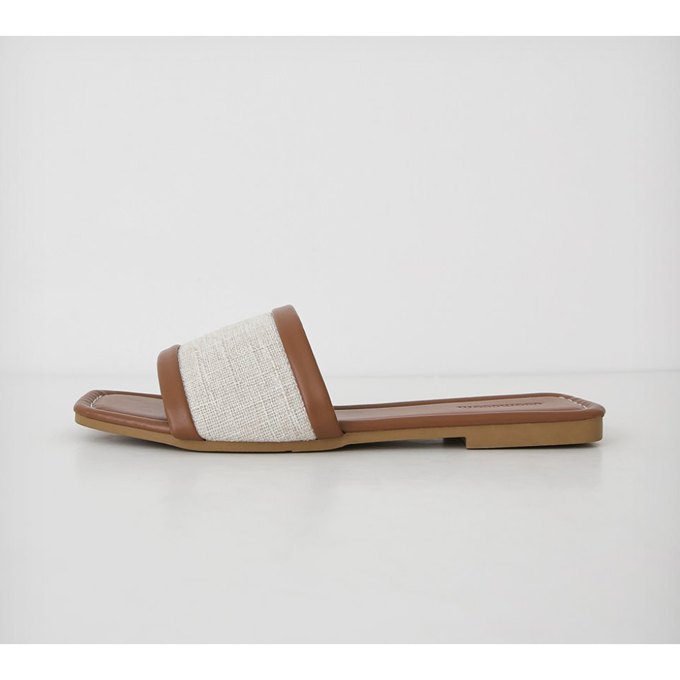 🇰🇷 韓國同步上新 ccomcom 撞色皮革 平底涼拖鞋-細節圖10