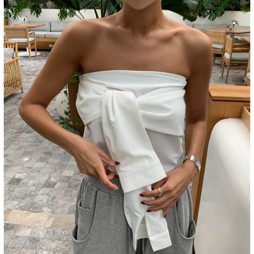 🇰🇷 韓國同步上新ＦＡＴＡＬＪ 假襯衫袖設計 平口上衣 （鬆緊）-細節圖2