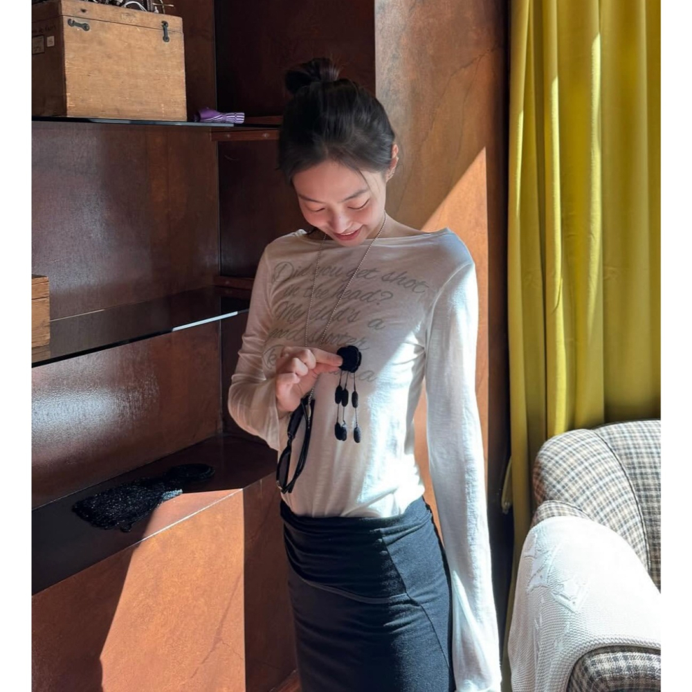 🇰🇷 韓國 Jennie 同款 gila archive 混羊毛 長Tee-細節圖2