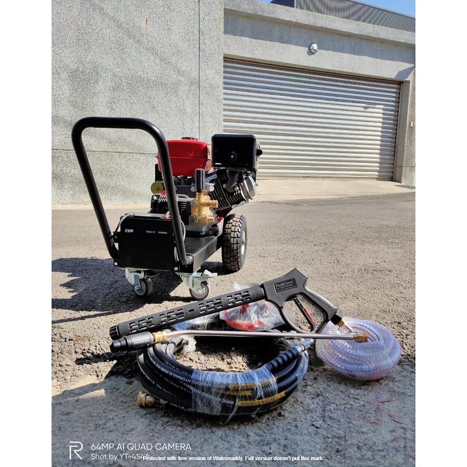 全新 15馬力汽油引擎電啟動高壓清洗機。OHV引擎 排氣量420cc 引擎轉速 3600rpm 15馬力 油箱 6.5L-細節圖9