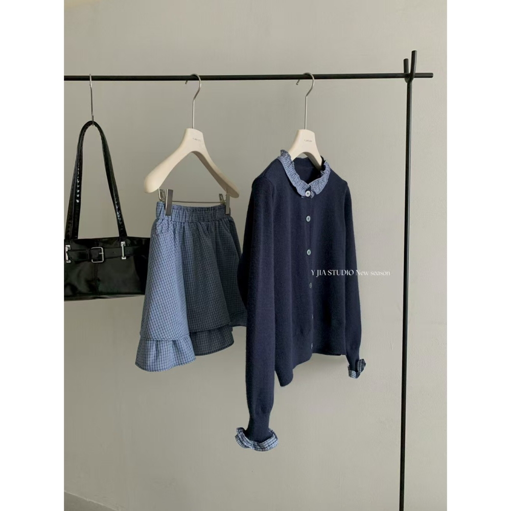 學院風木耳邊拼接減齡百搭毛衣+設計感a字格子半身裙套装-細節圖3