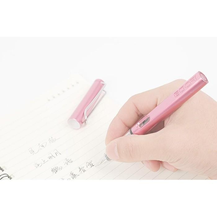 【小魚嚴選 學生文具/辦公用品 快速出貨】矯姿端正鋼筆附兩隻墨囊 可加購50支替換墨囊 學生鋼筆 練字鋼筆 替換墨囊-細節圖2