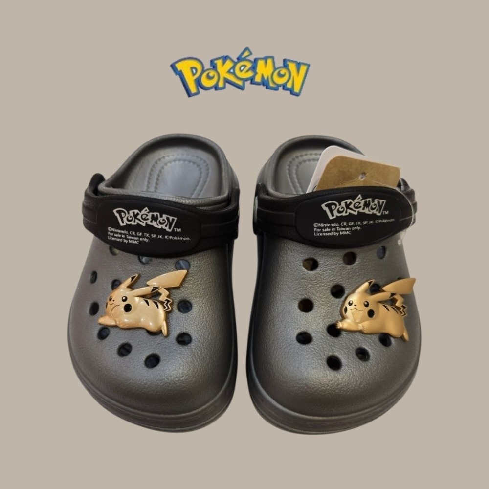 上新款🚛現貨🩶迪士尼DISNEY 小童 米奇 米妮 小熊維尼 奇奇蒂蒂 寶可夢 皮卡丘 布希鞋 洞洞鞋 防水拖鞋 洞-細節圖2