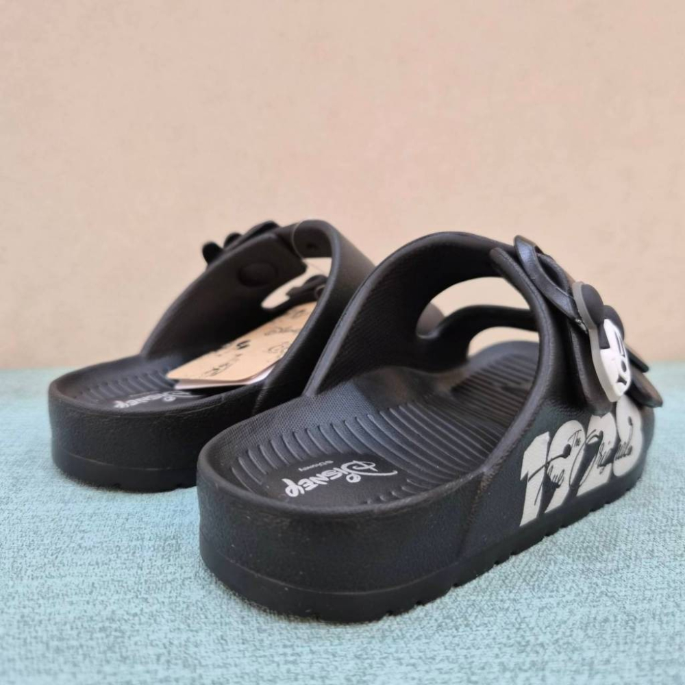 DISNEY 迪士尼 台灣製 正版授權 兒童拖鞋 防水拖鞋 輕量 黑 公主拖鞋 史努比拖鞋 米奇 小美人魚 325044-細節圖4