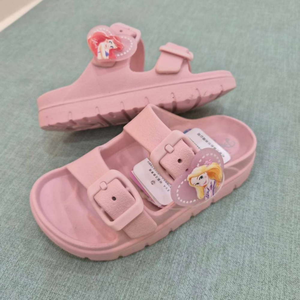 迪士尼 兒童 防水拖鞋 輕量 正版 台灣製 兩條 閃電麥坤 奇奇蒂蒂 小美人魚 長髮公主 大童拖鞋 黑  325063-細節圖4