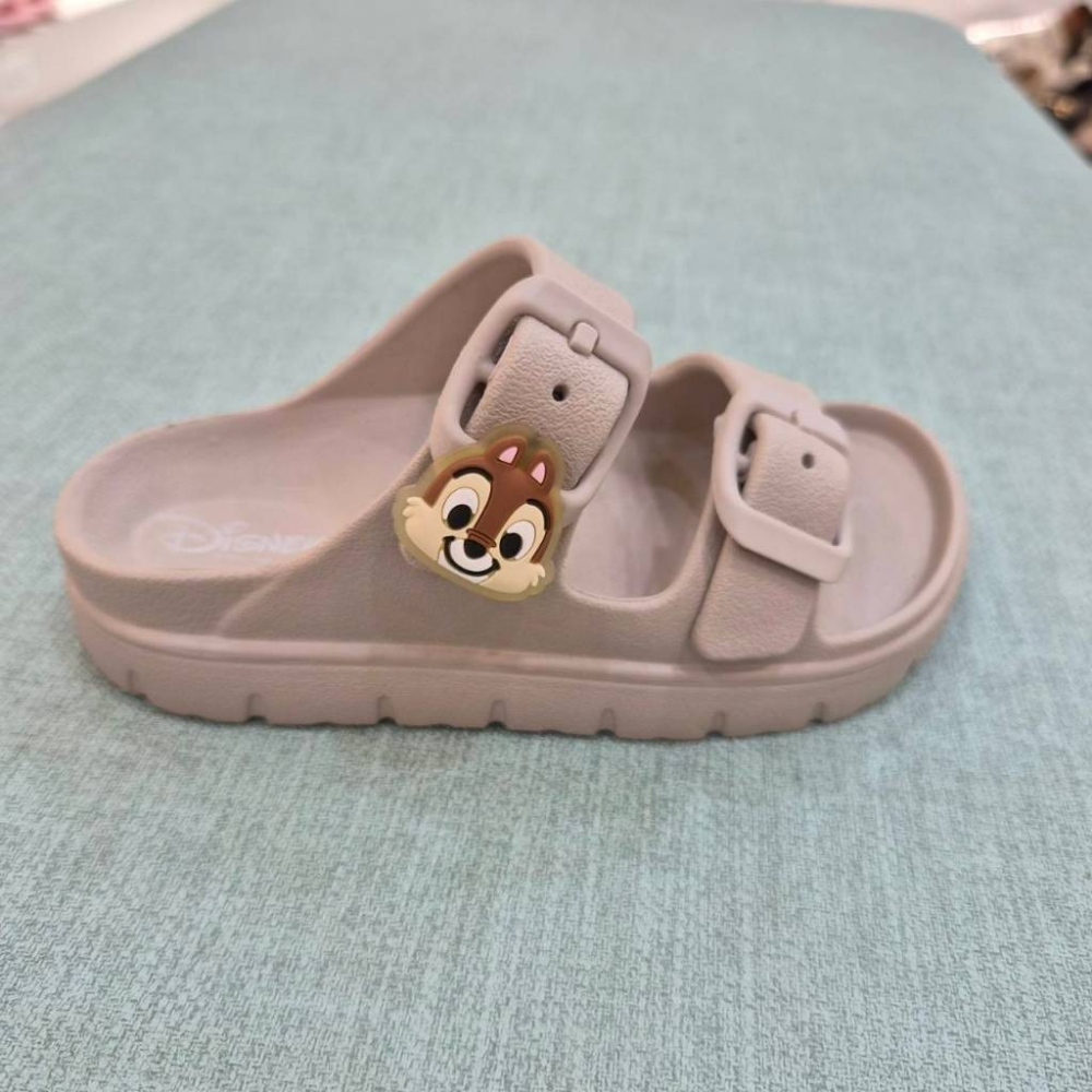 迪士尼 兒童 防水拖鞋 輕量 正版 台灣製 兩條 閃電麥坤 奇奇蒂蒂 小美人魚 長髮公主 大童拖鞋 黑  325063-細節圖7