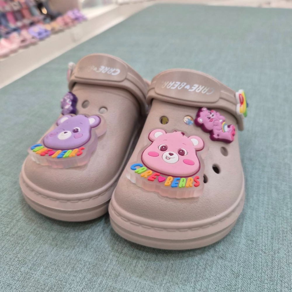 CAREBEARS 彩虹熊童鞋 女童 洞洞鞋 台灣製 正版 防水拖鞋 涼鞋 布希鞋 發亮 粉色 奶茶色 CB59993-規格圖9
